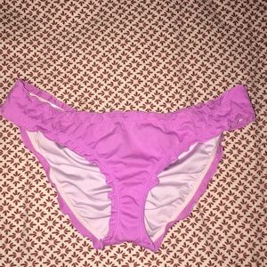 VICTORIA’S SECRET BIKINI BOTTOMS💜